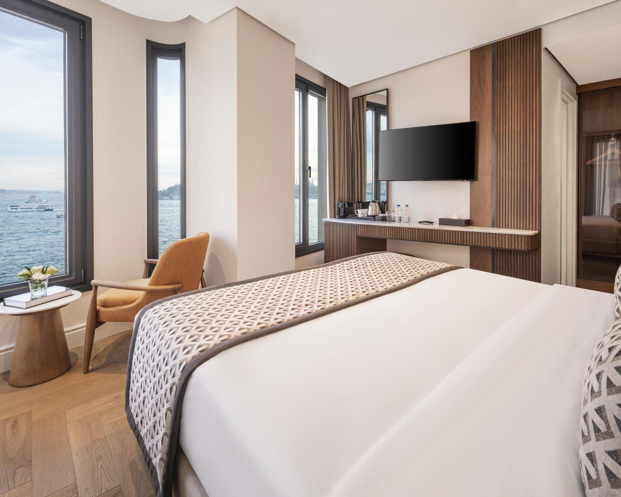 Dream Inn Karakoey Bosphorus Istanbul Exterior photo