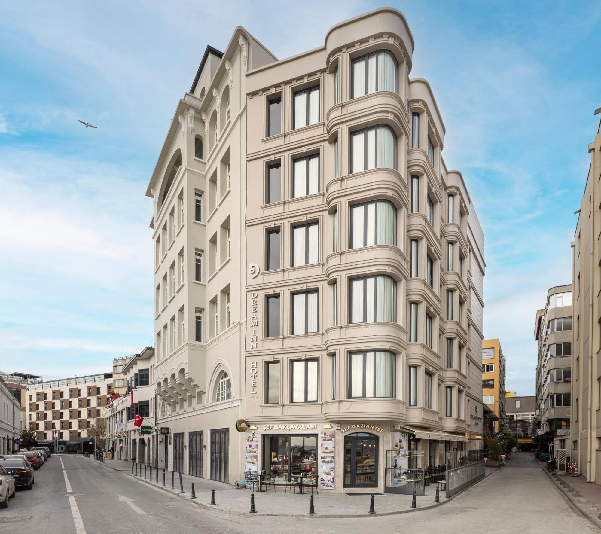 Dream Inn Karakoey Bosphorus Istanbul Exterior photo